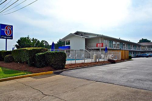 Rodeway Inn มอนต์โกเมอรี ภายนอก รูปภาพ
